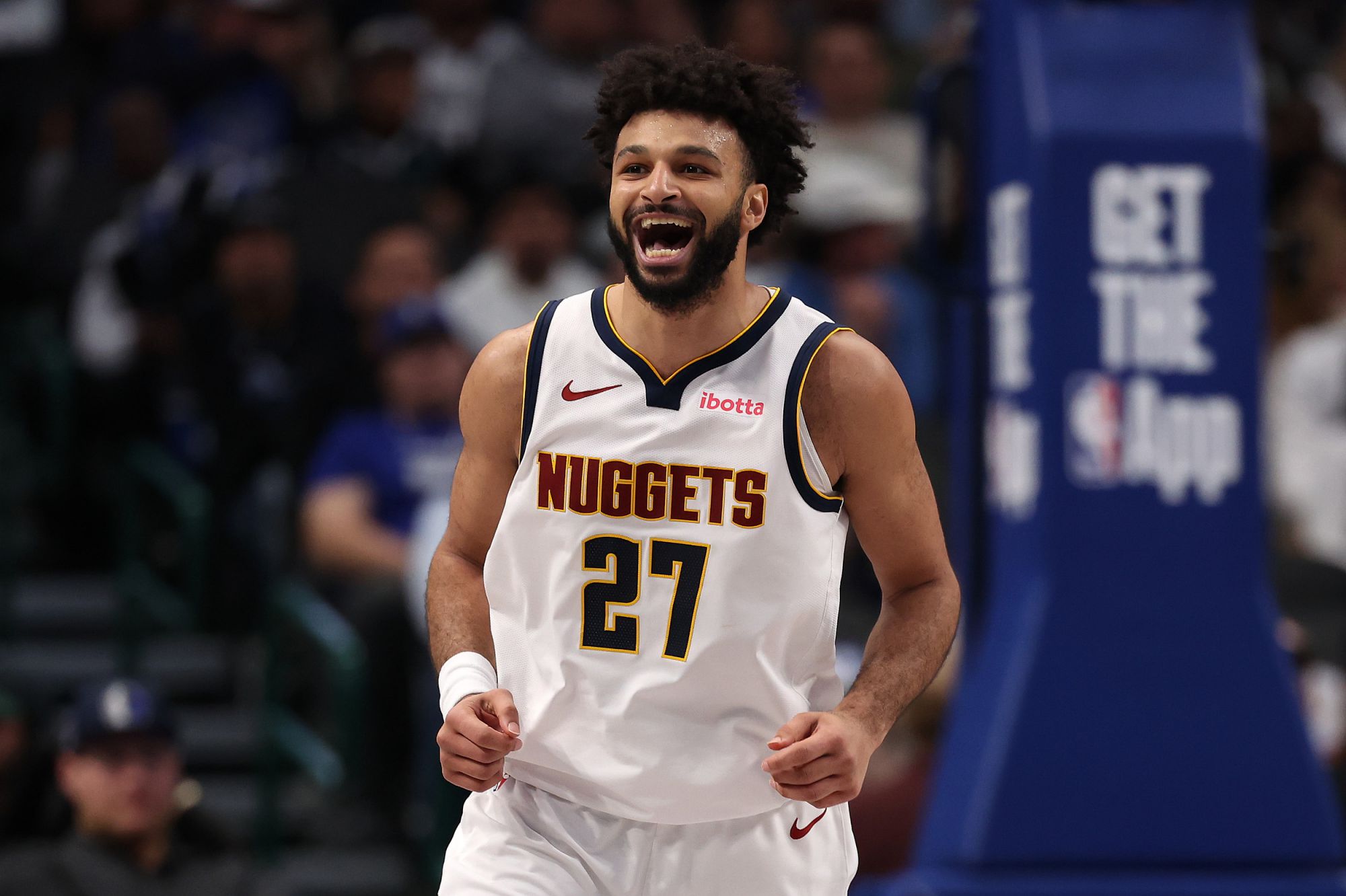 Journaliste américain : Murray et Strawther ne sont plus sur la liste des blessés et peuvent jouer normalement contre les Warriors