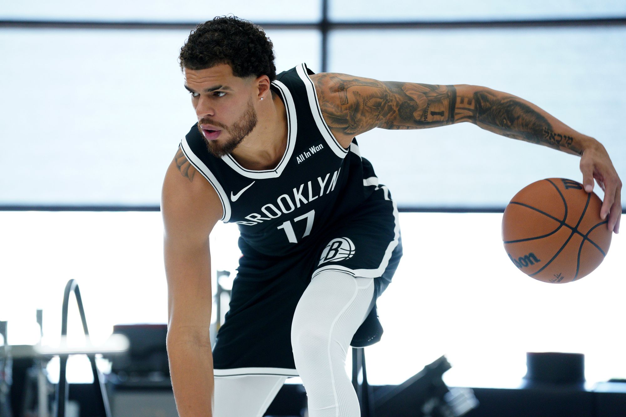 Les deux stars des Nets ont démontré leur puissance et mis fin à leur séquence de 7 défaites consécutives ! Zhao Si et Porter Jr. ont marqué 50 points et pris 21 rebonds
