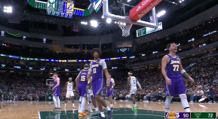 Amusant! Doncic a rugi après le lancer franc d'Antetokounmpo : le basket ne ment pas