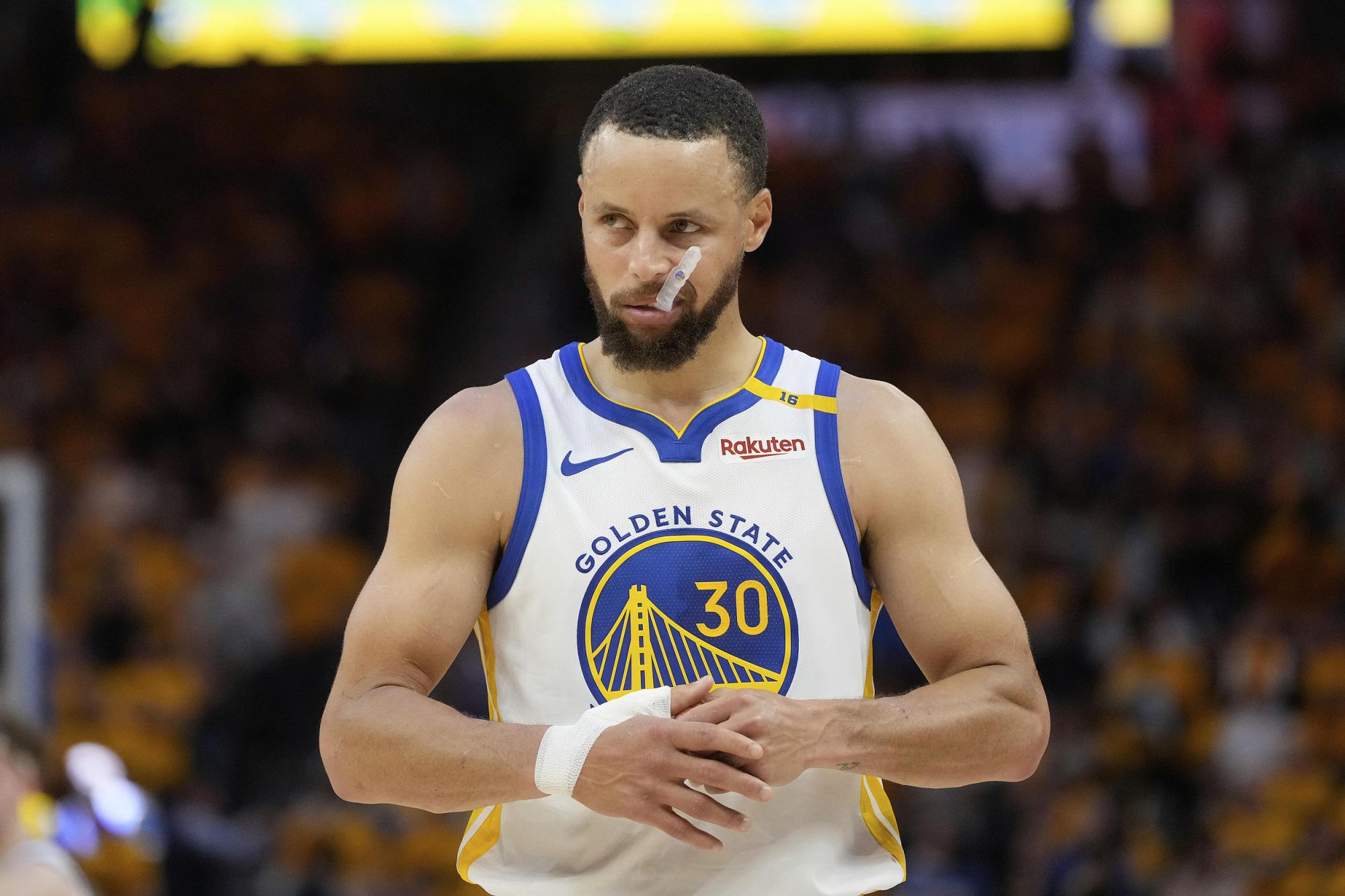 Regardez simplement Jordan! Curriculum est devenu le deuxième joueur senior à marquer plus de 45 points lors de 2 matchs consécutifs.