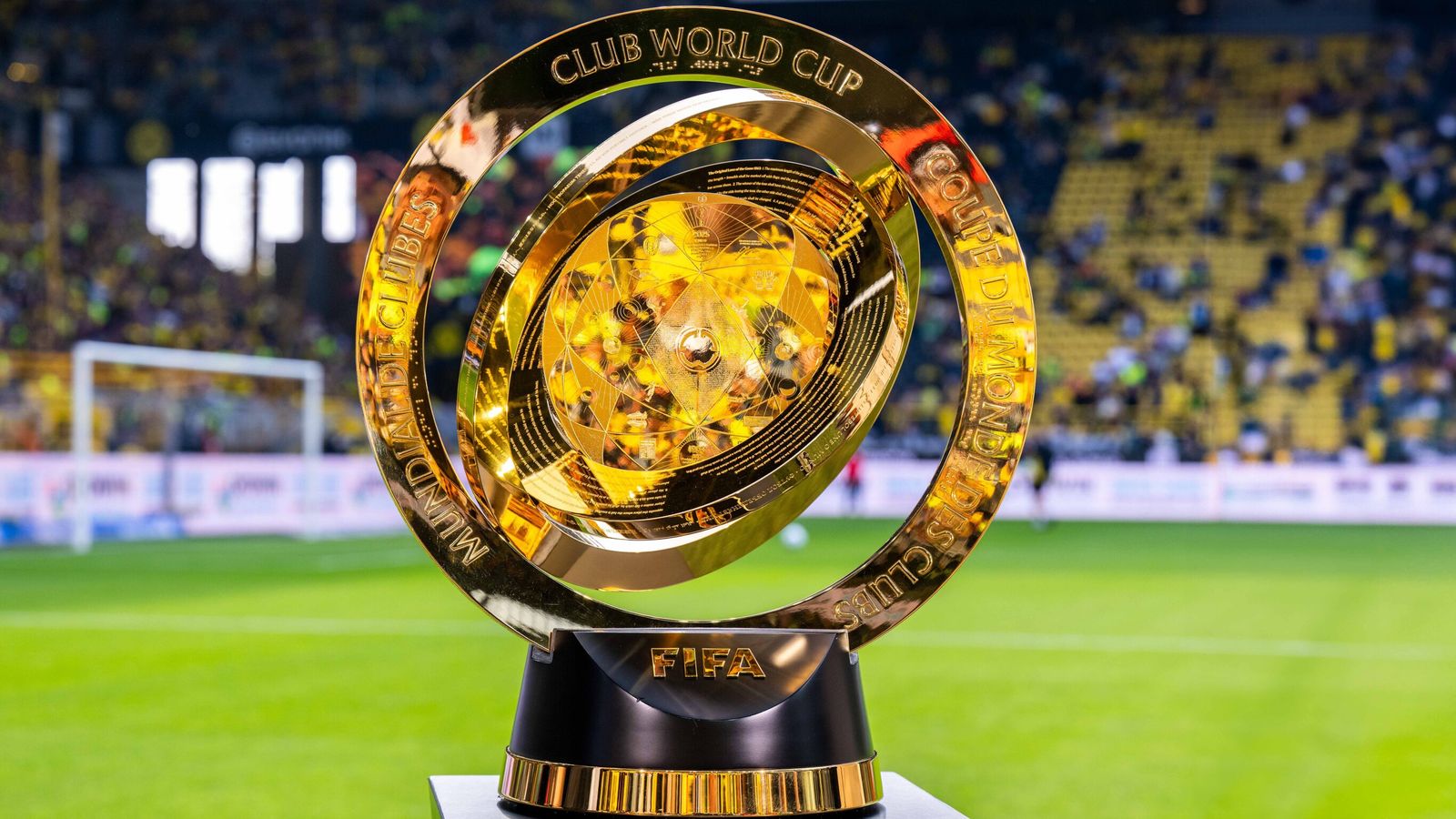 La Fédération allemande de football dément avoir l'intention de se porter candidate à la Coupe du monde des clubs 2029 : se concentrer sur la candidature à la Coupe d'Europe féminine